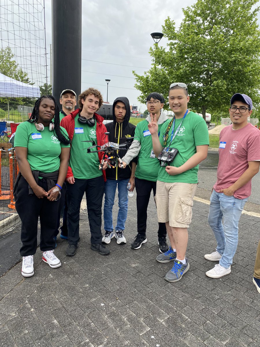 _merriescott's tweet photo. Archbishop Carroll High School in Wash DC, Springside Chestnut Hill Academy and Carver High School both in Phila competed in the inaugural Aerospace Robotic Competition supported by the #AIAA Greater Phila Section. https://t.co/Hfya7MU049
