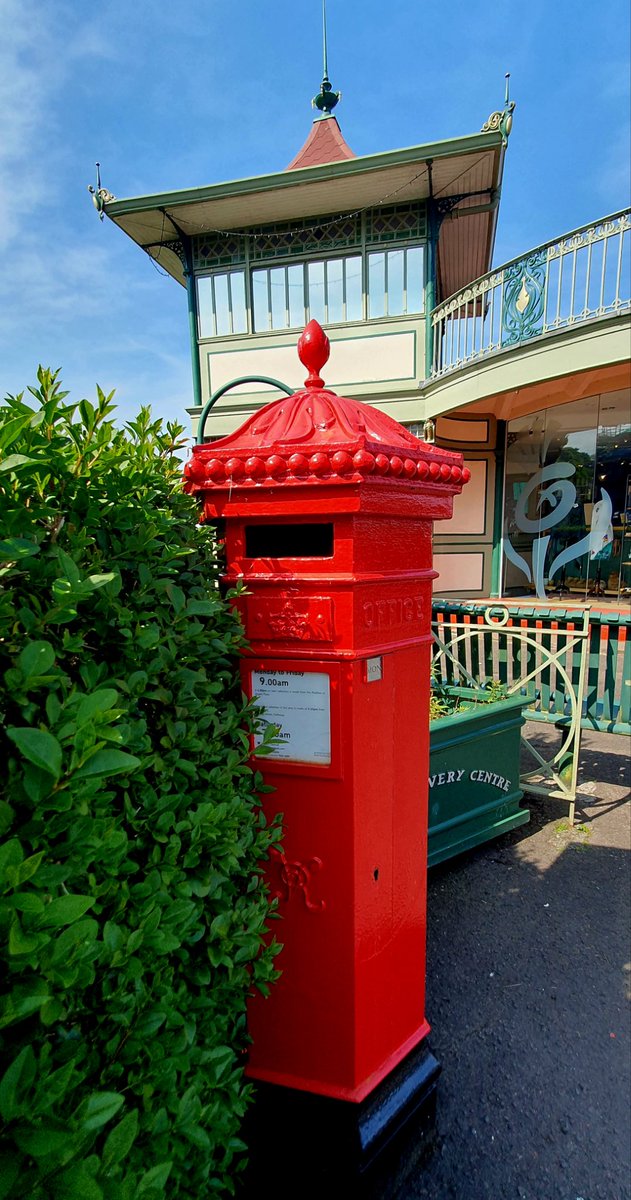 Beautiful day on the Isle of Bute 🏴󠁧󠁢󠁳󠁣󠁴󠁿📮💌
#postboxsaturday 
#Rothesay #Bute
#isleofbute 
#Scotland #visitscotland