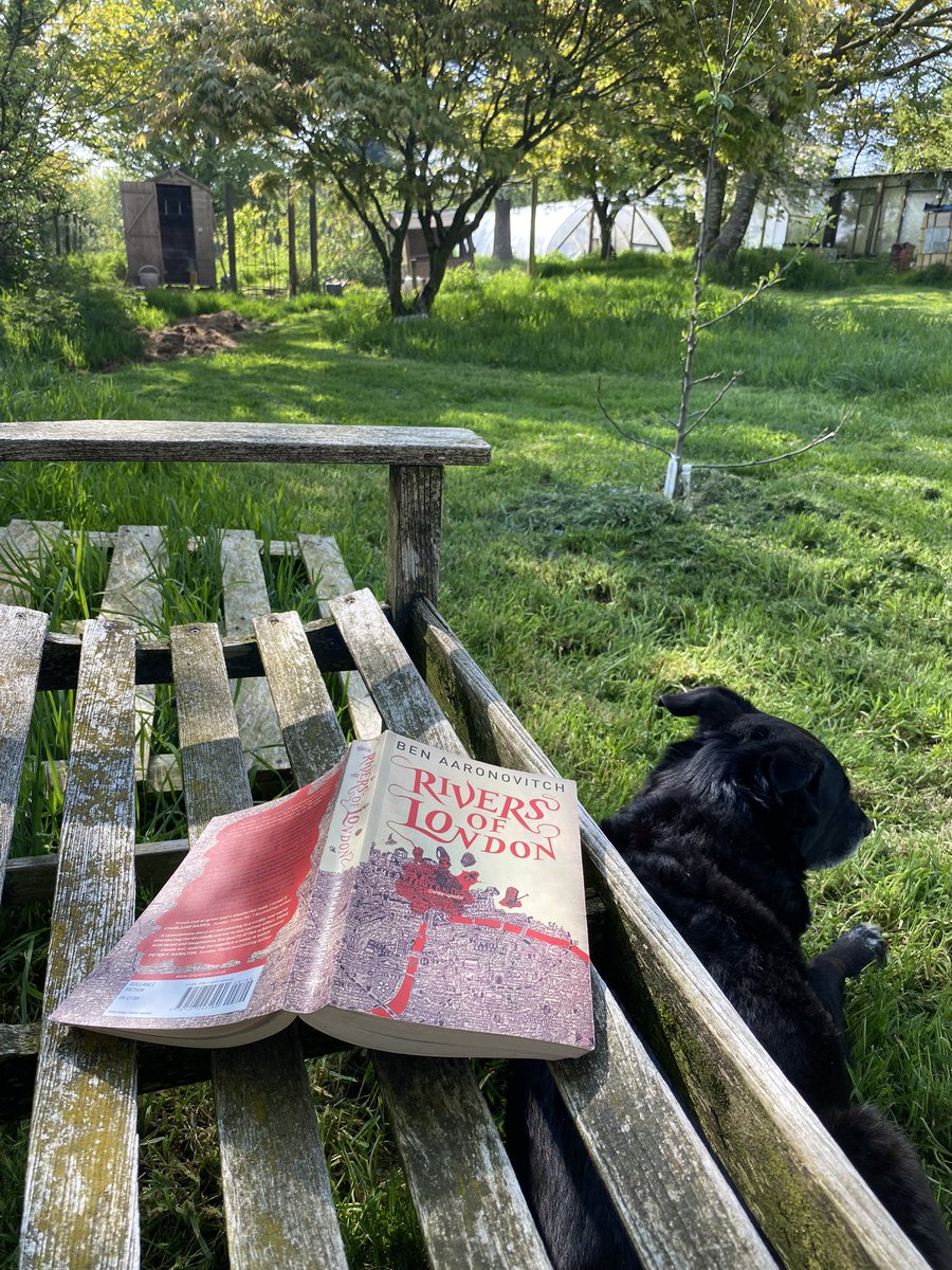 Am reading this for the third time <a href="/Ben_Aaronovitch/">Ben Aaronovitch</a> having worked in the Police covering Richmond it almost feels real 😉