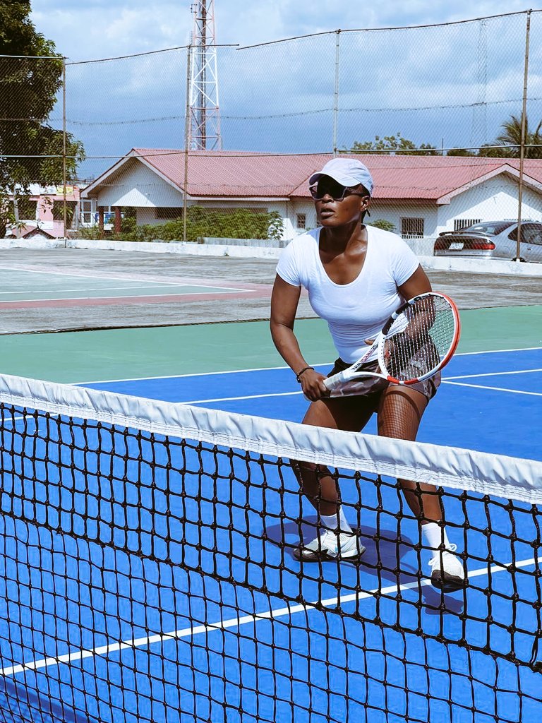 Ellahjenn's tweet photo. Hello Tennis World. Work hard play Green balls https://t.co/ijv90JkVsk