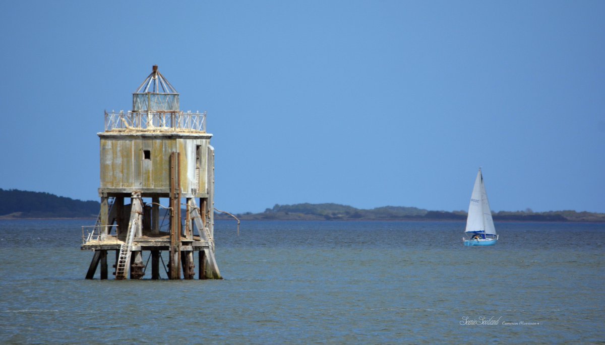 CJMorrison65's tweet photo. Firth Of Tay Pile Lighthouse, Tayport.
#scotland #history #lighthouse #lighthouse_lovers #lighthouses_around_the_world #fife #fifescotland #firthoftay https://t.co/ikvLhsgkcA