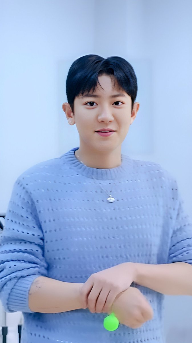 senja22__'s tweet photo. Chanyeol π
Cr. @nunnakim__
#CHANYEOL #SECHAN #fancon #BacktoBackjakarta #weareoneexo https://t.co/Os5CVG2Njr
