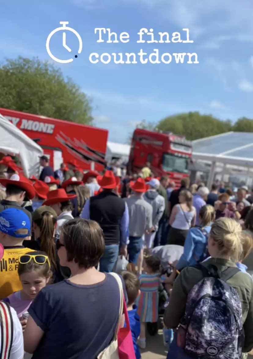 martymonemusic's tweet photo. The Final Countdown Here at Balmoral 😎
#martymone #balmoral2023 #flattothemat https://t.co/SztpTyZbiH