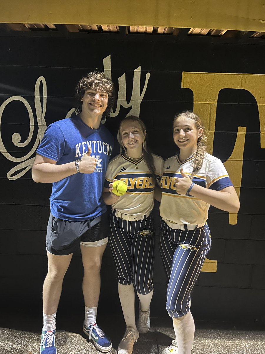 Carlie Olds tweet media