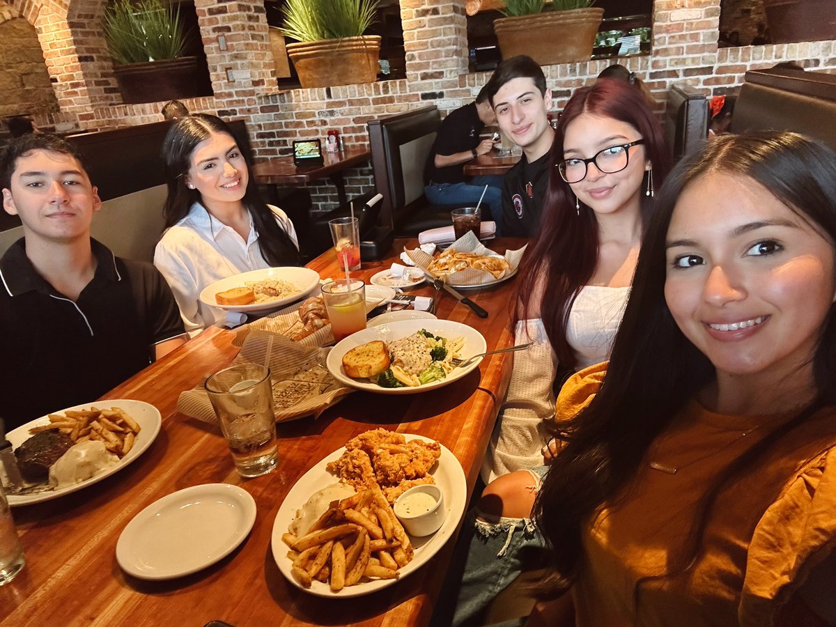 PalmviewNHS's tweet photo. The NHS officers for the academic year 2023–2024 would like to extend a warm welcome! We are happy and eager to start this new chapter and school year, and we cannot wait to welcome our new members and returning members very soon!🤗🤗 https://t.co/WuizBsZjAb