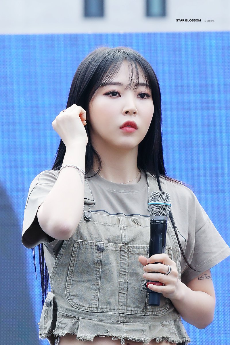 230513 HQ

#문별 #MOONBYUL