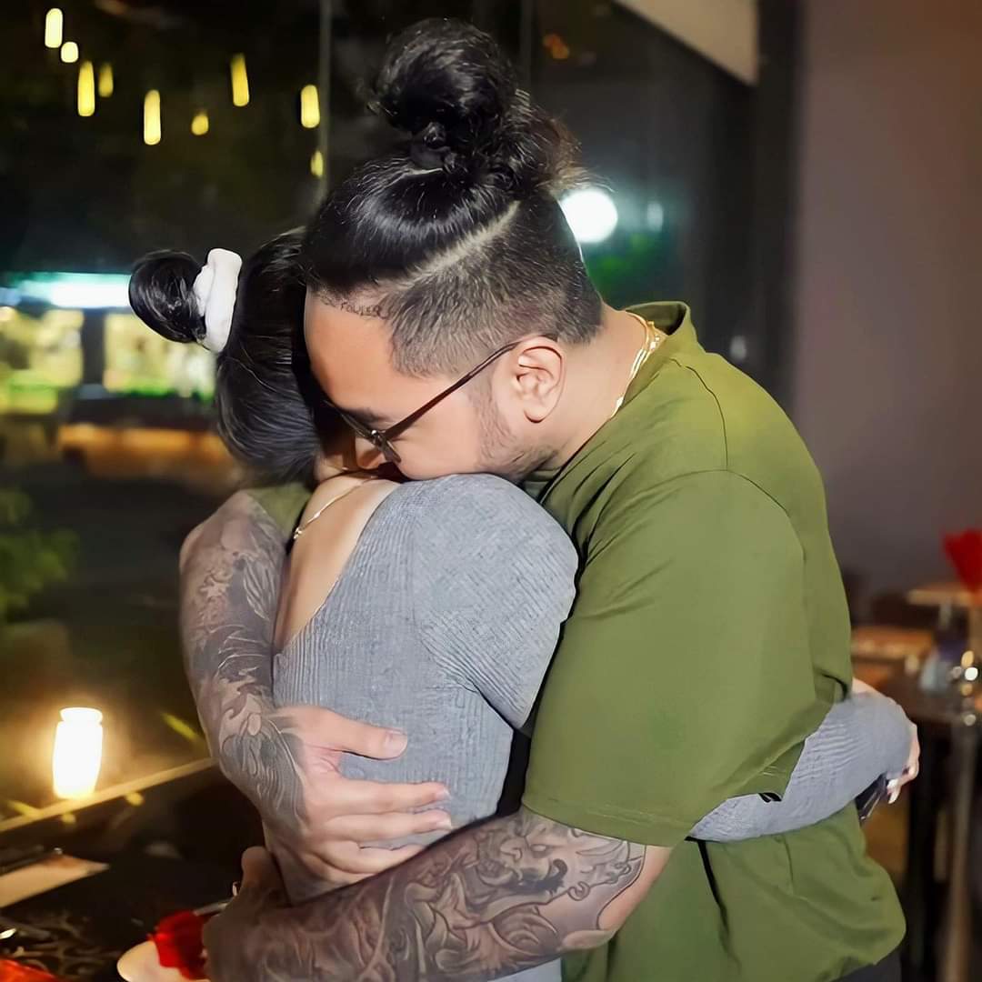 ToniVince_23's tweet photo. “My love for you is everlasting. Cheers to another year with my favorite person.”

HappyMother'sDayOni
#1stOniVinceSary
@tonifowlerpo | @TiToVince79 https://t.co/DpDQTDybk4