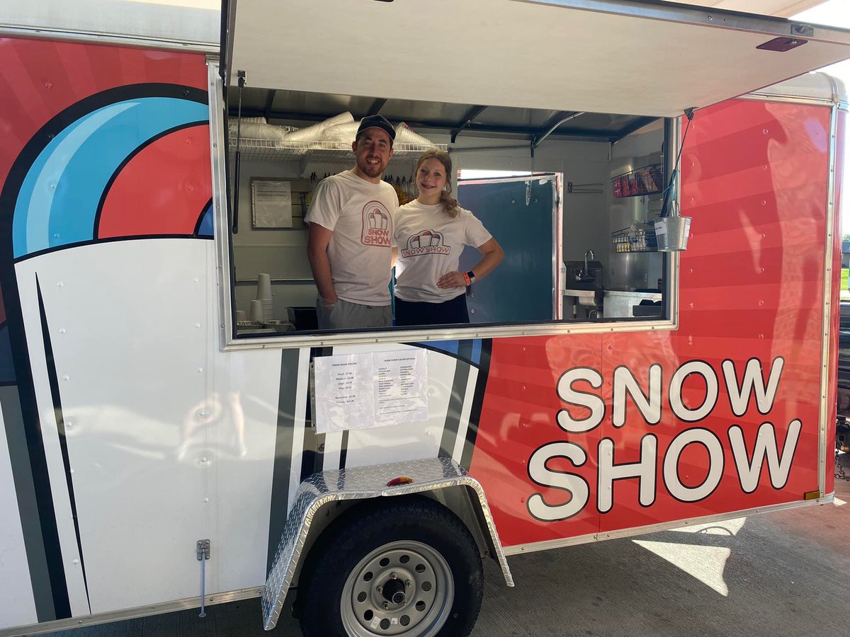 We had an awesome time this week serving the residents and celebrating the nurses at Grace Brethren Village. Thank you for the opportunity! 😃

#snowshow🍧