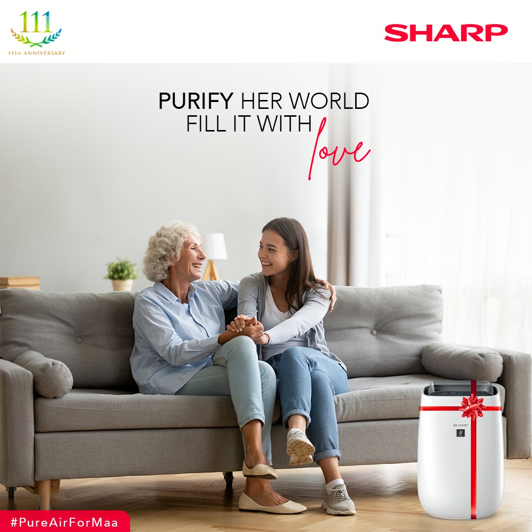 sharp_india_'s tweet photo. Fill your mother's world with love by purifying her surroundings. The #SHARP air purifier's advanced technology removes airborne allergens, viruses & bacteria, ensuring a healthier home for her.
#PureAirForMaa #HappMothersDay #MothersDay2023 #Maa #Mom #SmartSolutions #Sharp111 https://t.co/2OP2RpGjQs