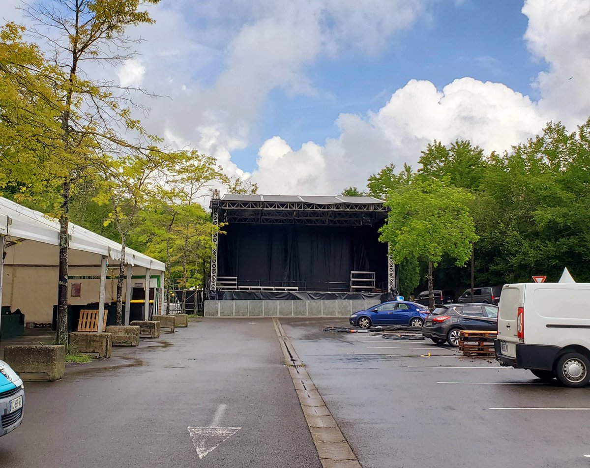 [🔴 AZKEN ORDUKOA]
40. <a href="/HerriUrrats/">Herri Urrats</a> mantendua da, baina aldaketa garrantzitsuekin: besta ez da eguerdi arte hasiko eta Araba eremuan kontzentratuko da.