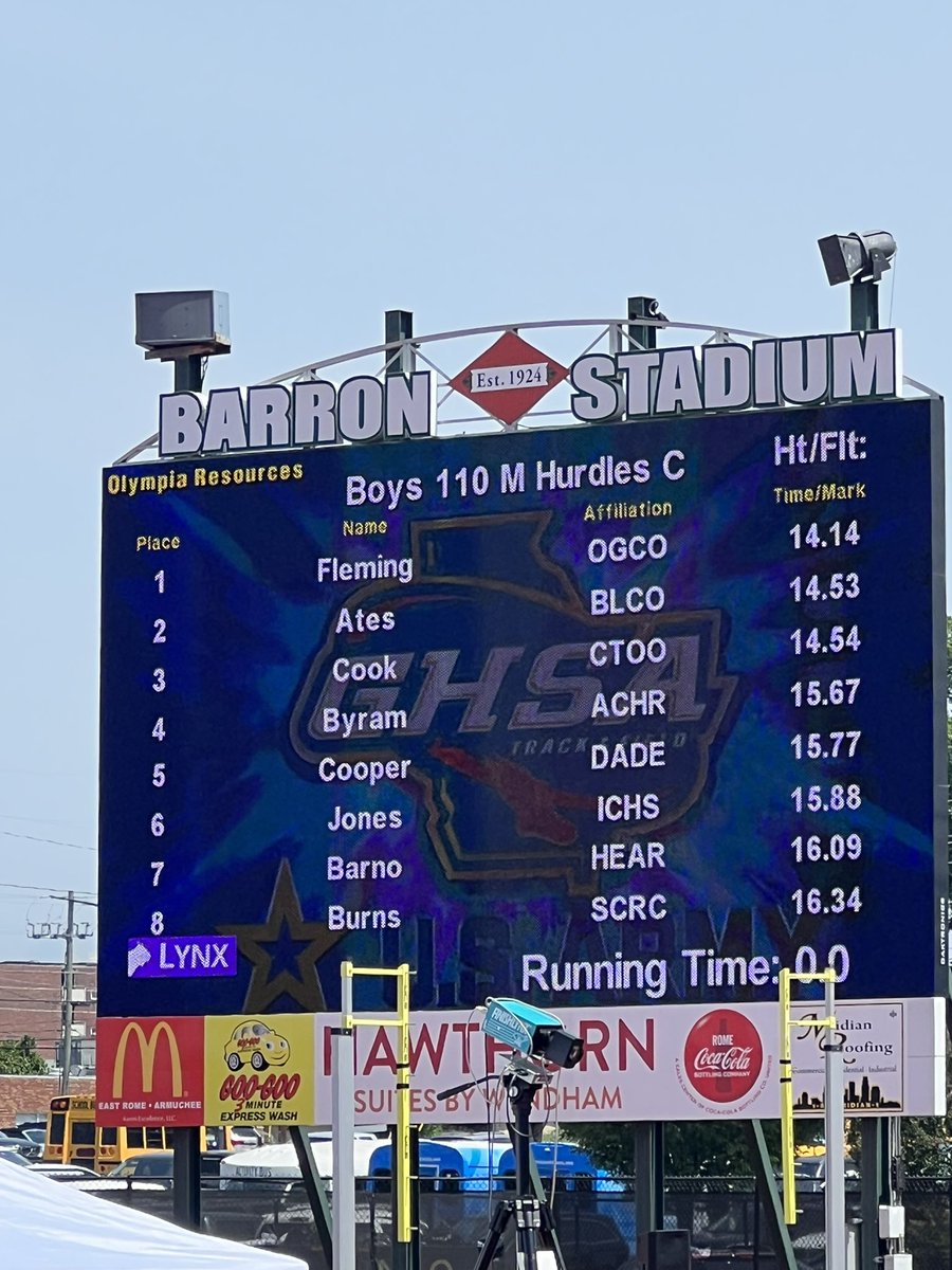 Senior Brody Cooper finished his athletic senior year at Dade 5th in the state with a PR and new school record of 15.77 in the 110 hurdles!