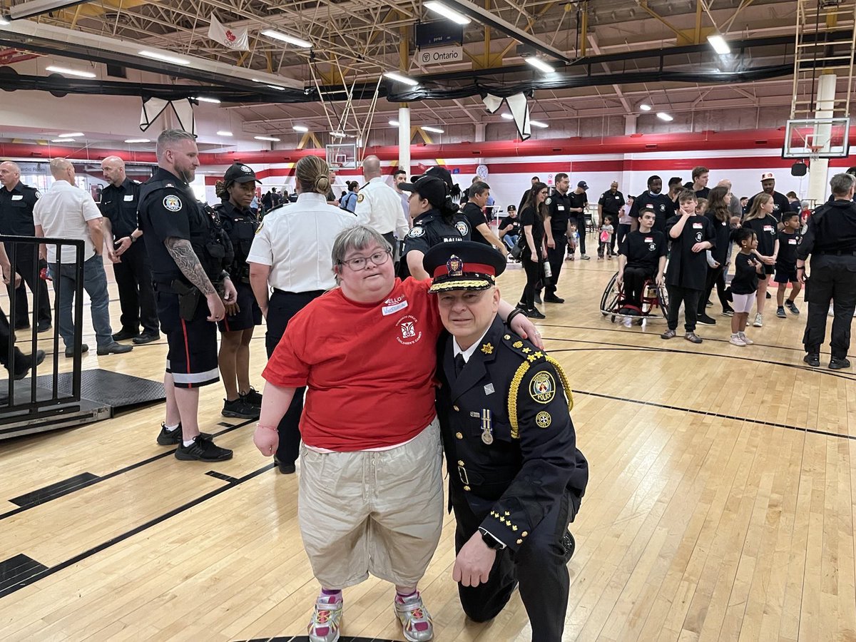 Today, I had the honour of kicking off the @TorontoPolice 39th Annual Children’s Games at Variety Village. The smiles and hugs were much needed today, as it has been a challenging week for policing in Ontario. A BIG THANK YOU to everyone who made this event possible! #PoliceWeek