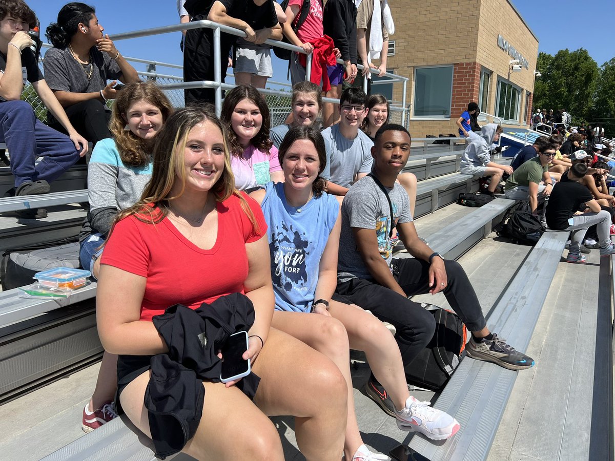 WillowSpringFFA's tweet photo. We had a wonderful time supporting our ECS students. #gostorm #wearethestorm https://t.co/hhTRhSZSsy