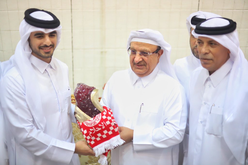 alarabi_club's tweet photo. أفراح العرباوية بأغلى الكؤوس تتواصل 
بحضور اللاعبين الساعة التاسعة مساء للاحتفال بالكأس الغالية داخل النادي. https://t.co/DjuCZ9FsJX