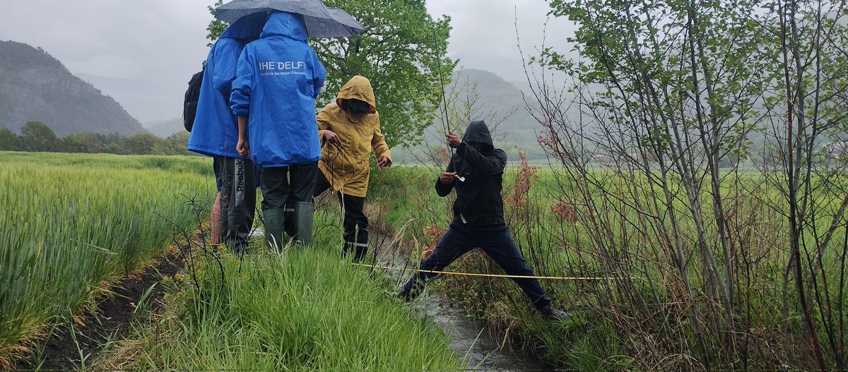 Tibor Stigter (@tiborstigter) on Twitter photo Rainfall in Digne: perfect moment to measure discharge. Students from <a href="/ihedelft/">IHE Delft π§ Institute for Water Education</a> and GroundwatCh study water resources and hydrological processes employing multiple techniques: hydrometry, meteo stations, tracers, geophysics.
<a href="/Micha_Werner/">Micha Werner</a>, <a href="/joewenne/">Jochen Wenninger</a>, <a href="/KKatsanou/">konstantina katsanou</a>, <a href="/AlessCattapan/">AlessandroCattapan</a> Rainfall in Digne: perfect moment to measure discharge. Students from <a href="/ihedelft/">IHE Delft π§ Institute for Water Education</a> and GroundwatCh study water resources and hydrological processes employing multiple techniques: hydrometry, meteo stations, tracers, geophysics.
<a href="/Micha_Werner/">Micha Werner</a>, <a href="/joewenne/">Jochen Wenninger</a>, <a href="/KKatsanou/">konstantina katsanou</a>, <a href="/AlessCattapan/">AlessandroCattapan</a>