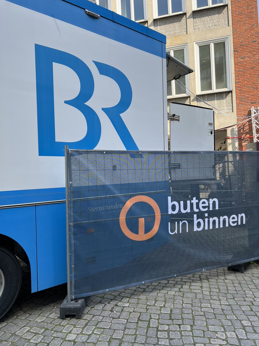 underkuerbis's tweet photo. Skandal: @butenunbinnen wechselt klammheimlich die Rundfunkanstalt! #Buergerschaftswahl https://t.co/7PBDrI7Adb