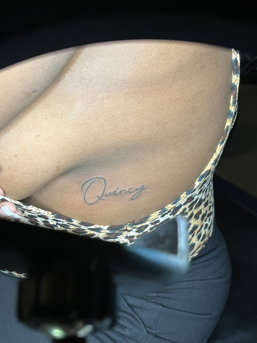 Dadripgod98's tweet photo. Small tattoos be the best come get a name or a small design tatt from drip da artist 💧✍🏾 https://t.co/72IBKVX01E
