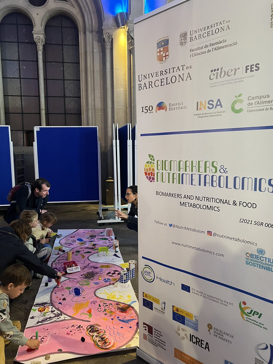 Science open Fair #FestaCiènciaUB at the @UniBarcelona 
Abracadadra' the hidden power of food for healthy aging Lifestyles modify the intestinal Microbiota
Food4Brain & BTS-Brain projects with @IGuttmann @AgEInves  Great team, high motivation Successful partnership participation