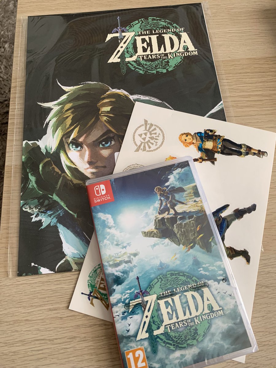 Bon la <a href="/Fnac/">Fnac</a> <a href="/FnacVousAide/">Service Client Fnac</a>, après avoir perdu ma commande de RE4 avec Steelbook, voilà la nouvelle boulette…

Je vous présente l’édition collector Zelda : Tears of the Kingdom. 🙄Évidemment après réclamation, pas moyen de me renvoyer la version que j’ai demandé ! 😡😡😡