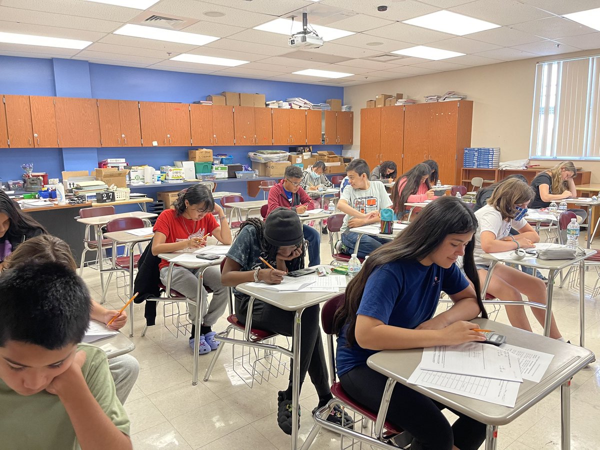 RPBHS_Principal's tweet photo. The classes were packed as our TMS scholars prepare for PM #3! I can't wait to see the math gains. #SaturdaySuccess #MathBootcamps #ChangingTheCulture #ImprovingTheClimate https://t.co/SrpmLLQhfu