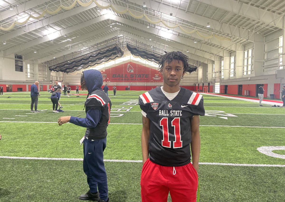 coachBoz_'s tweet photo. ‘26 WR @_MarcellDixon finished the Spring Game with a team high 7 catches for 71 yards and 1 TD. ‘25 WR @keyontecloma led the team with in scoring with 2 TDs, 5 catches and 60 yards. @wscougarsfb #BasketballOnTurf #TheGaryAirShow 🛩️ #PawsUP #CougarFAST @AirRaidCert https://t.co/tA8ihLvUzK