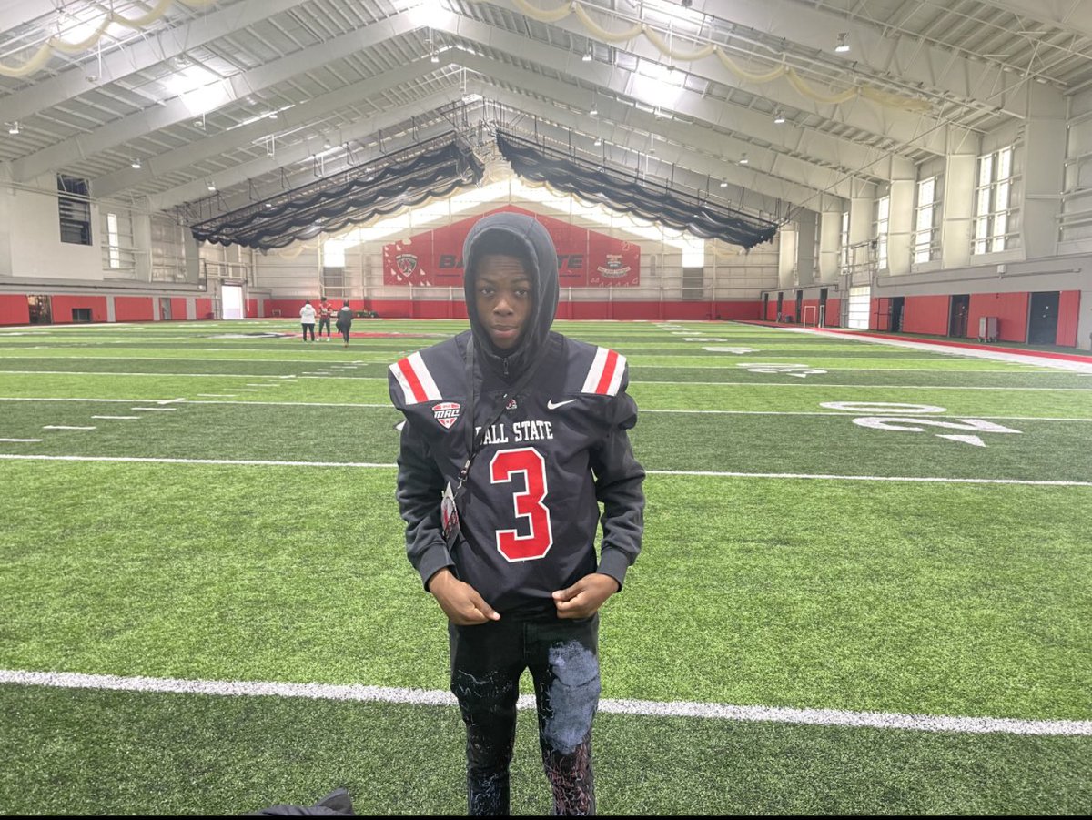 coachBoz_'s tweet photo. ‘26 WR @_MarcellDixon finished the Spring Game with a team high 7 catches for 71 yards and 1 TD. ‘25 WR @keyontecloma led the team with in scoring with 2 TDs, 5 catches and 60 yards. @wscougarsfb #BasketballOnTurf #TheGaryAirShow 🛩️ #PawsUP #CougarFAST @AirRaidCert https://t.co/tA8ihLvUzK