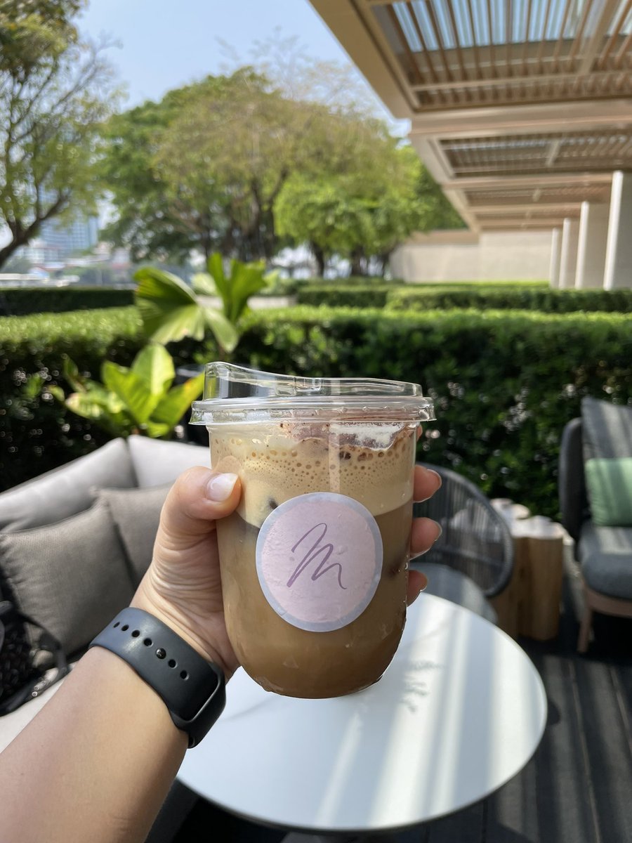 พ ก ก ล้ อ ง tweet media