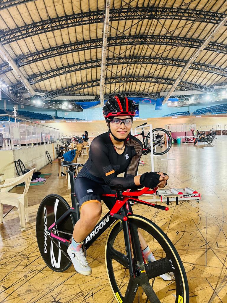 sailrsp1's tweet image. Swasti Singh, daughter of Mr Amar Singh of Rourkela Steel Plant has been selected for the India Cycling team to participate in the omnium event in the Asian Track Cycling Championships, Malaysia- 2023 and Asian Games China -2023. In the selection camp she bagged 1st position by…