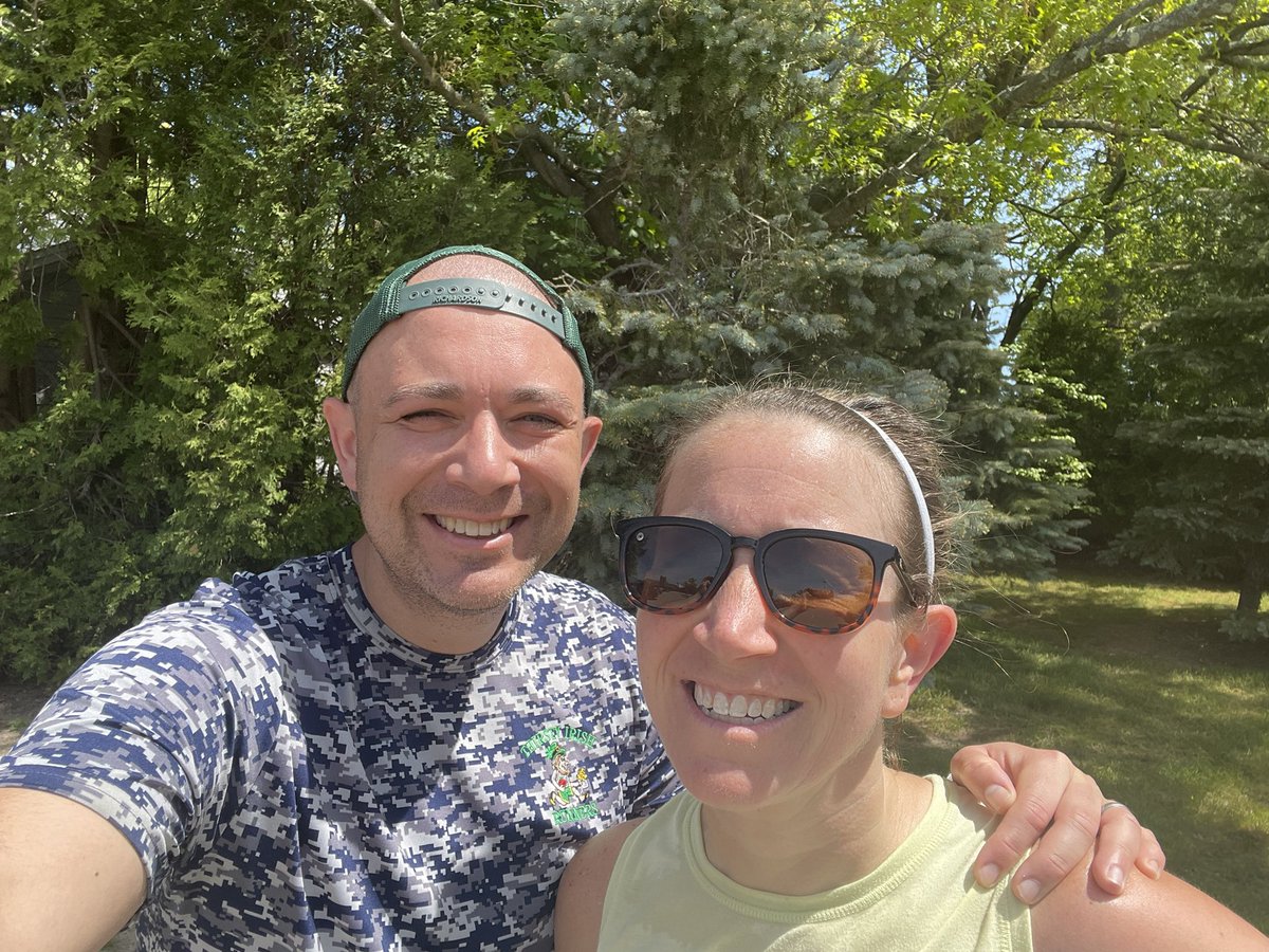 runninggriffin's tweet photo. Toasty out there at the Run for a Vet Five Miler! #norwood #veterans #vets #runforavet #runchat #runningcouple https://t.co/xR7CiTjrU9