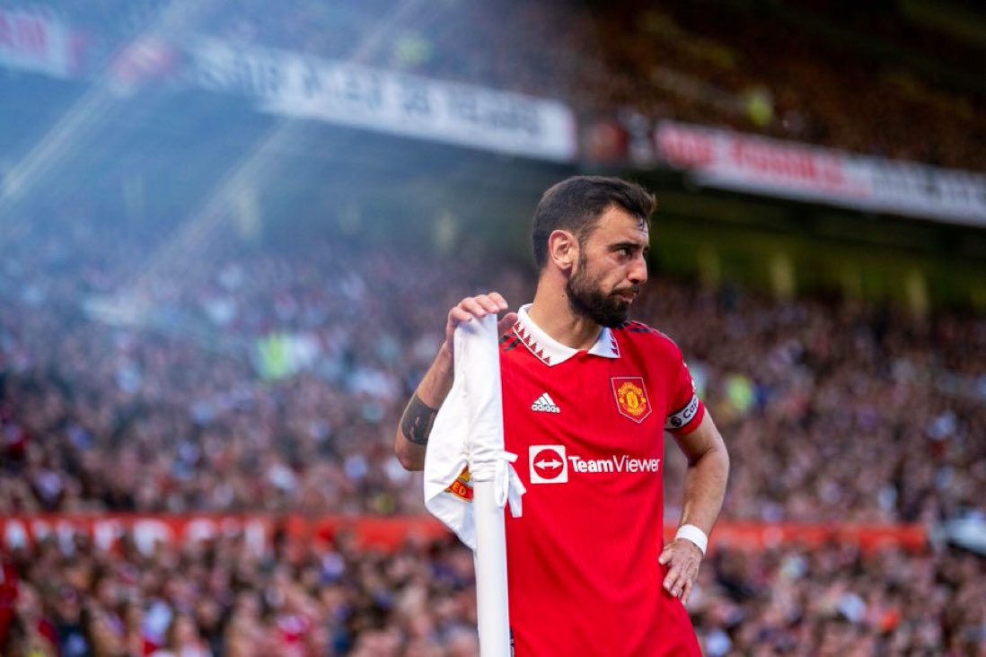 centredevils's tweet photo. 🚨🚨| JUST IN: Bruno Fernandes has created more chances than any other player in the Premier League this season (108). 😳🔥

Get him a proper striker. https://t.co/S0tLIIMp4D