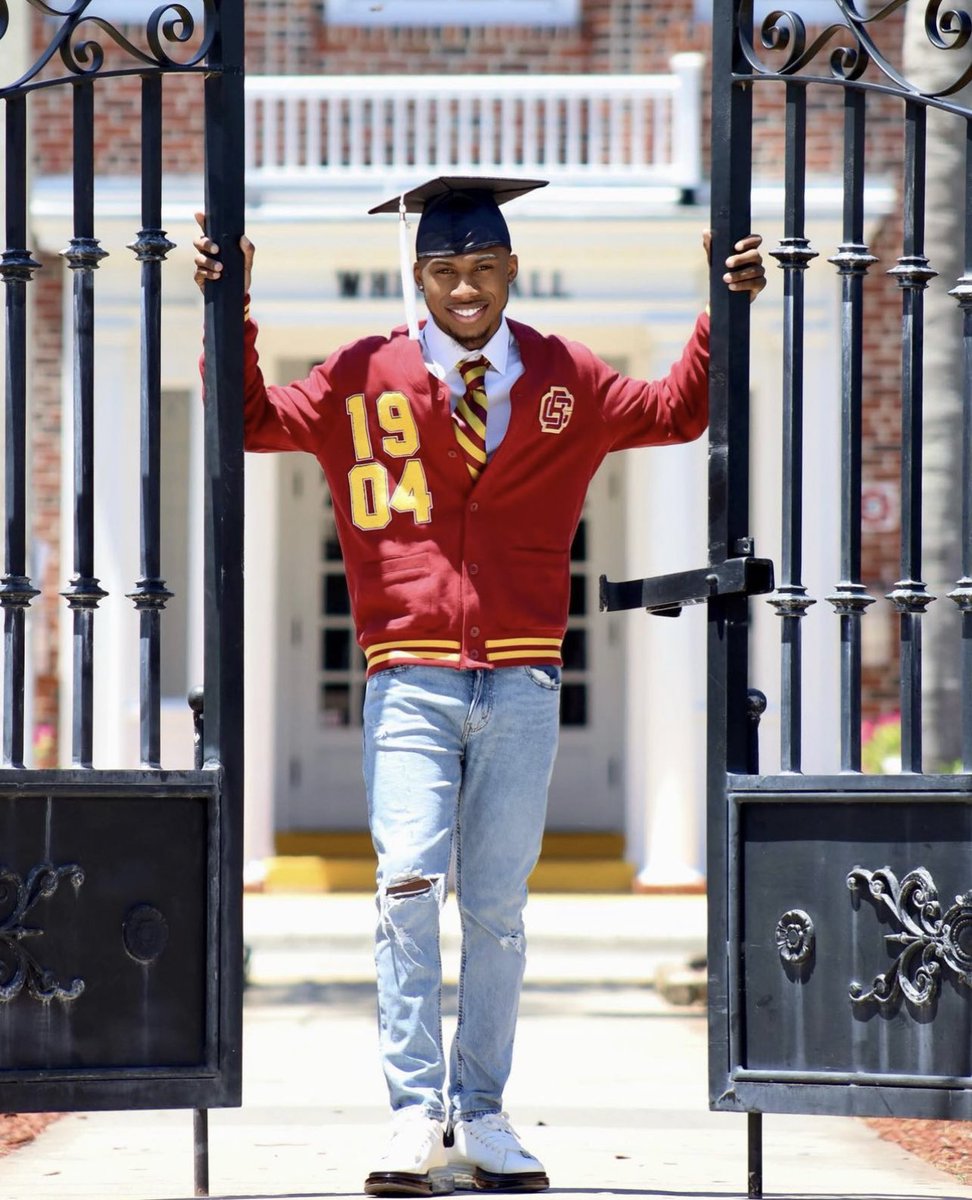 EPICUREAN94's tweet photo. CONGRATULATIONS GRADS 
👩🏽‍🎓💙🎓🥂🍾🎓📜👨🏾‍🎓

#Classof2023 #HBCUgrad #BCUalumni #hbcumade #BCUwildcats #Hailwildcats https://t.co/yKQbhjtQXZ