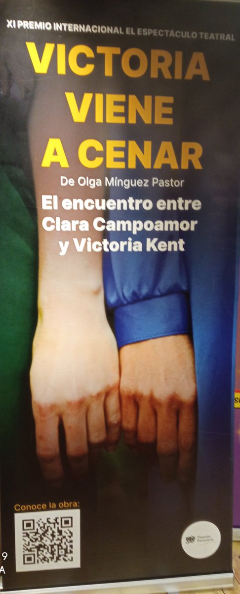 IsabelEsteban66's tweet photo. @VictoriaViene Indescriptible. Noche mágica. Viva el TEATRO!!! https://t.co/Xwt9MEHhkb