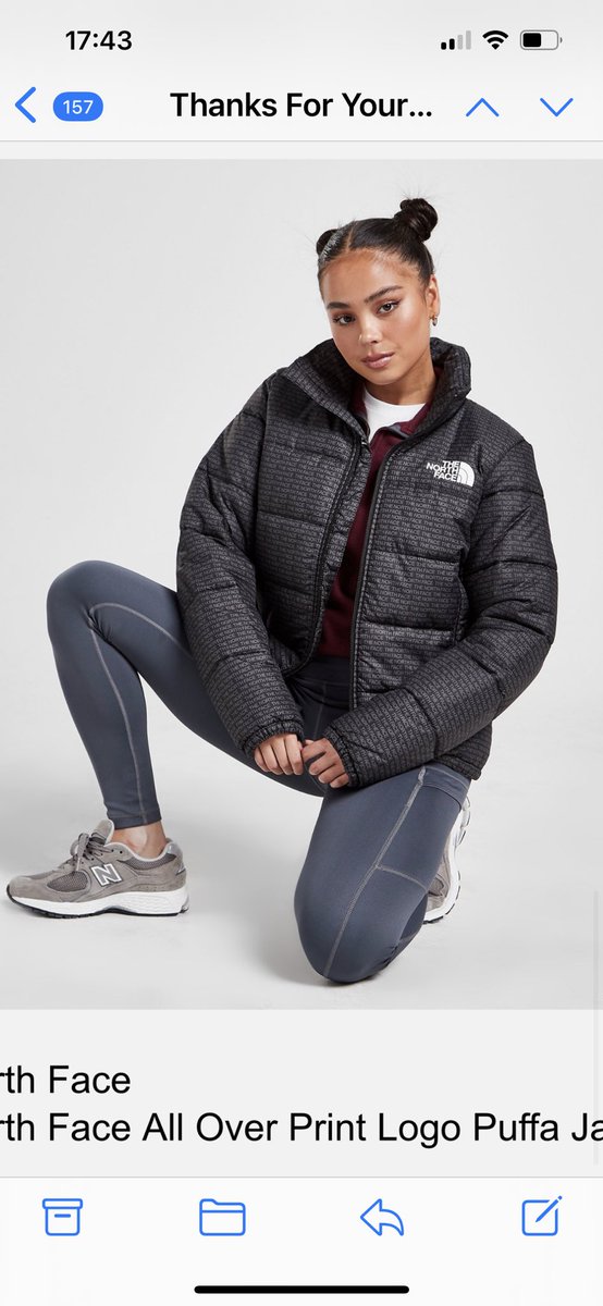 Honestly never been so appalled! Just received this from @JDSports complete fake, not to mention it’s not even the coat I ordered! Unbelievable😬