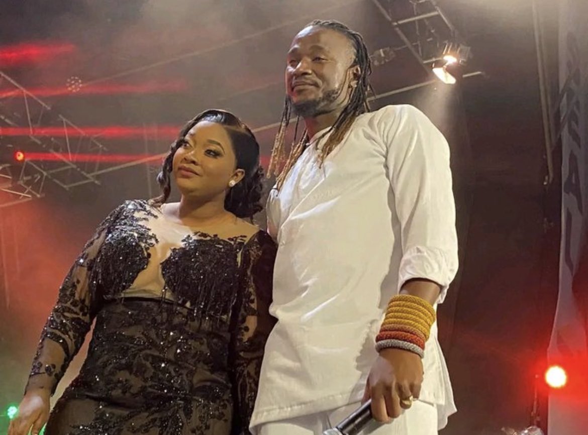 advocatemahere's tweet photo. 🟡Congratulations to @jahprayzah on the launch of his new album. Wishing him every success in Bulawayo tonight as well! #ChampioningTheArts🇿🇼 https://t.co/YOG8ftAQbf