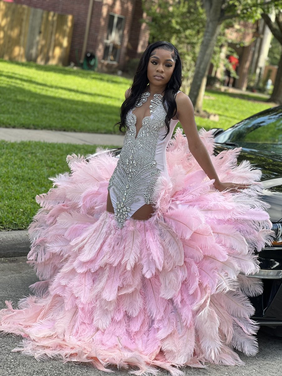 JSManning_'s tweet photo. My daughter @DavisHS_AISD Class of 2023 Prom!! https://t.co/nTymp6almC