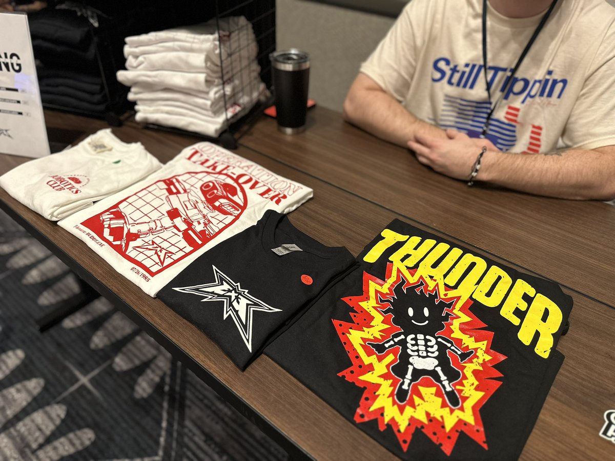 Execute_Group's tweet photo. our booth is set up and ready to go at @LTCesports!! stop by and check out our new stickers 👀 https://t.co/KE3QFZ3cnU