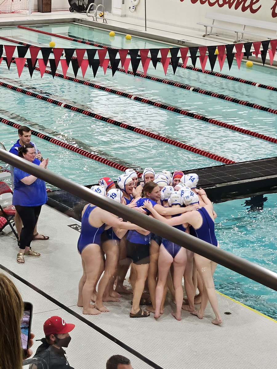 Sandburg Girls Water Polo tweet media