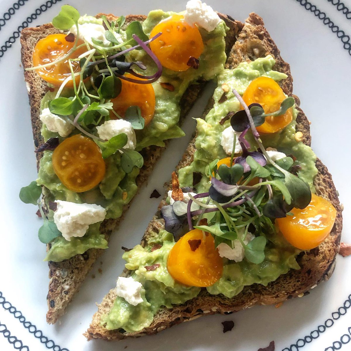 wil_nellie's tweet photo. I definitely have a hearty breakfast before I do anything... Happy Saturday!! 🥑
#mybreakfast #morning #avocadotoast #breakfastime #HappySaturday #bestofluck #ceotwitter #TwitterOfTime https://t.co/9TauRJYnrH