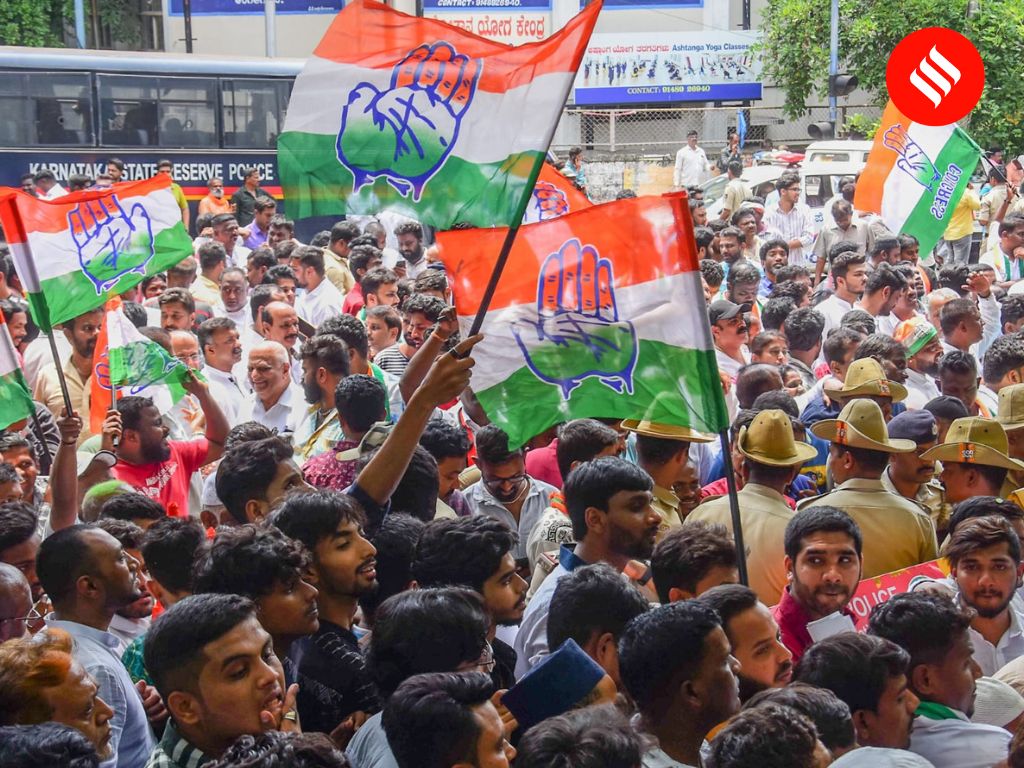 IEBengaluru's tweet photo. #IEPhotos | #KarnatakaElections2023: From leaders to party workers, celebrations raged as #Congress won in #Karnataka with absolute majority.
Express 📸: @jithuphotos
#KarnatakaElections2023 #KarnatakaElections #KarnatakaPoll #indianpolitics #ElectionsWithExpress https://t.co/2bZGgWHZAQ