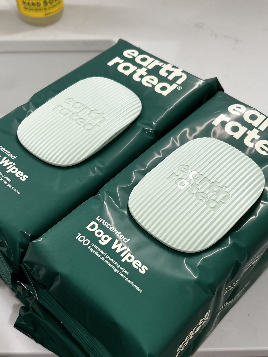 courtney ✺ tweet media