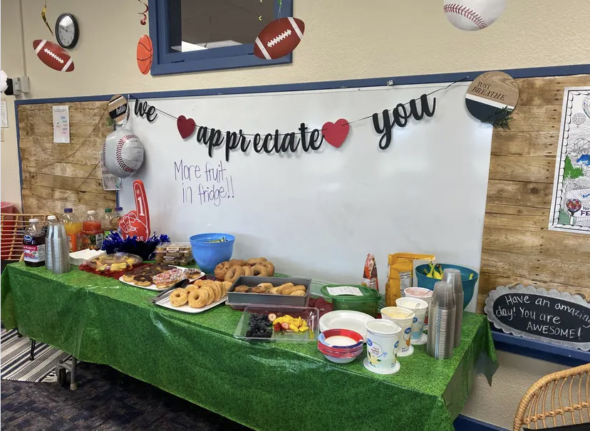 Speegleville's tweet image. So thankful for our #SpeeglevillePTA and how they show their appreciation. Let’s support them by coming out to the #SPEcarnival this afternoon from 2-5! A little weather can’t stop us!  #TeamSPE #SpeeglevilleStrong #1Midway #MidwayISD