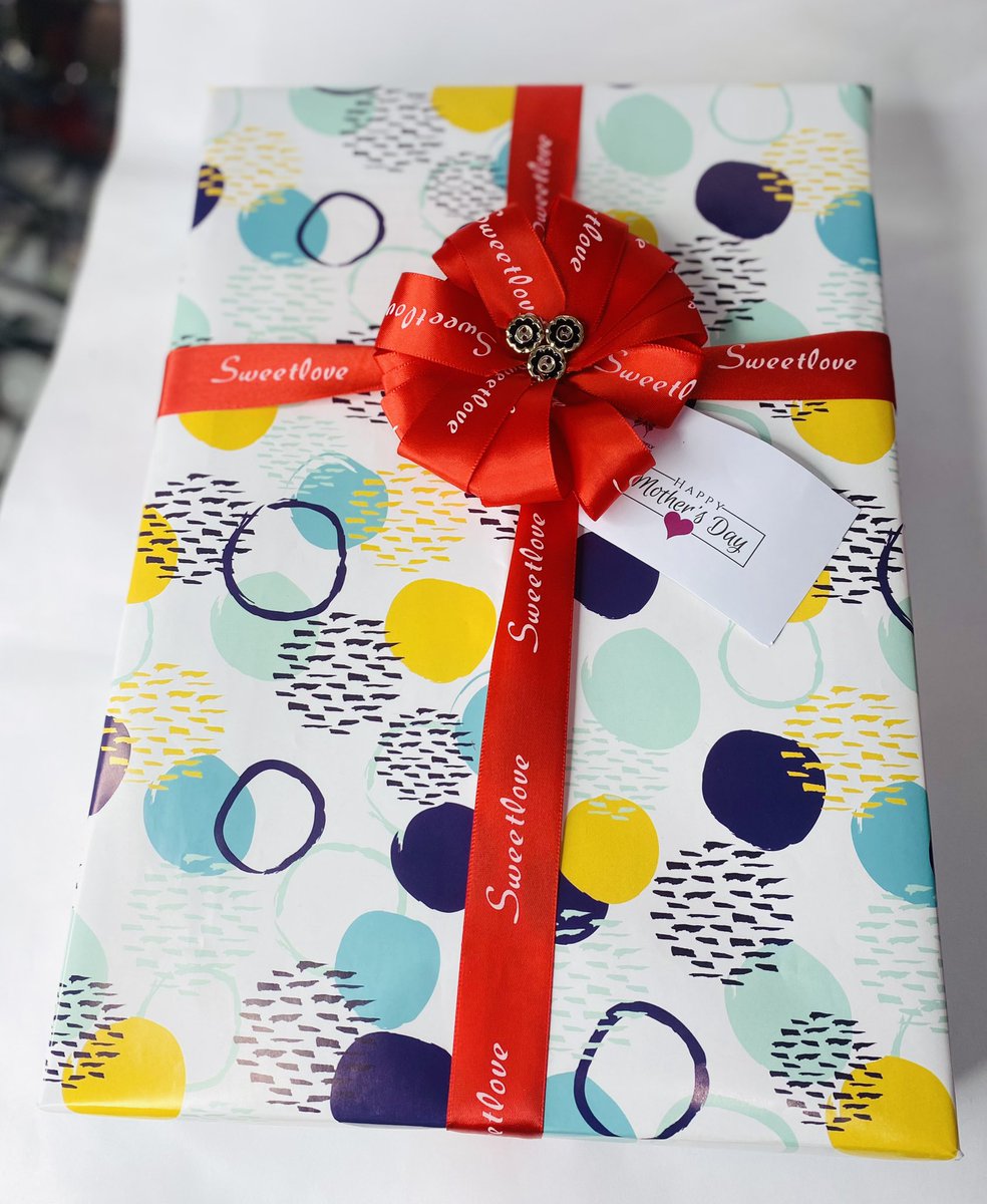 FreebutterflyF's tweet photo. gift za mother's day available 
tupe budget yakoo tutafunga kulingana na budget yako 
whatsap/cal 0673628097
#HappyMothersDay #happymothersday2023 https://t.co/HLqAJ5PMyI