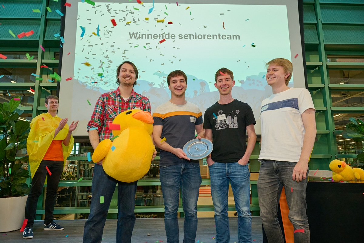 De scores zijn bekend! In de Seniorencategorie heeft team Cybersukkels absoluut bewezen geen Cybersukkels te zijn. Zij gaan er vandoor met de kampioensschaal!