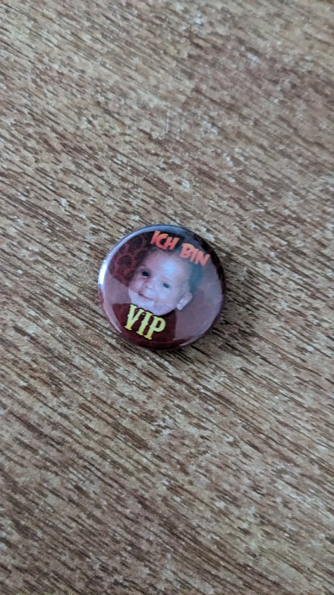 Paggls's tweet photo. @KaeinPlay heute beim Umzug gefunden!! https://t.co/ETZjGvH6gL