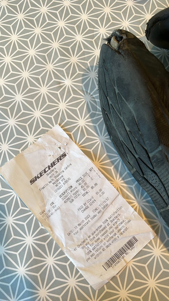 rozoutram's tweet photo. @SKECHERS_UK bought these 8 weeks ago for my son. This is how well they have lasted. 😩 Can you get in touch please? Thanks https://t.co/HFpfi1QYr0