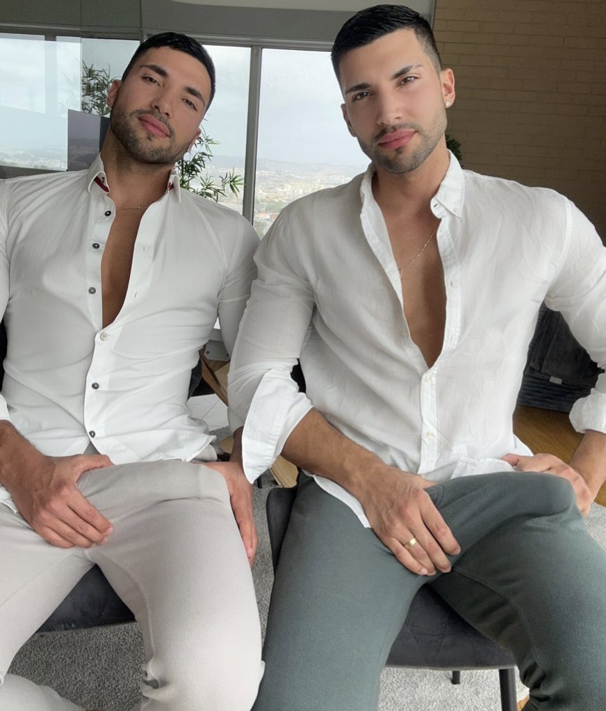 Twins two on Twitter: "Looking for a bottom to take a seat😏 #fitness
