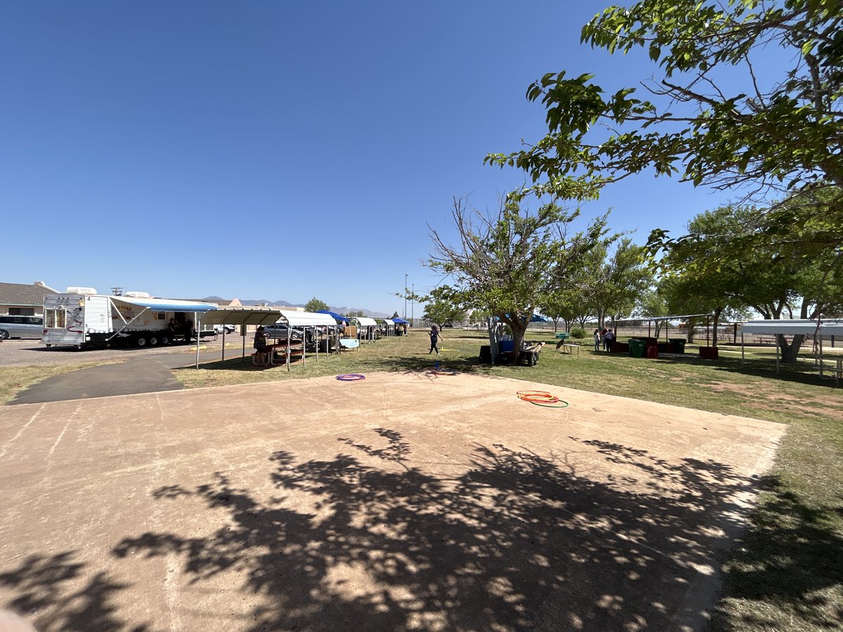 Fryfiredistrict's tweet photo. Exited to support U of A Get Out and Play Day!!  Smoke house and fire spray prop is ready for YOU!! Come enjoy games and life!!  Leffingwell Park, Huachuca City.  See ya here! https://t.co/wfos3FIczX