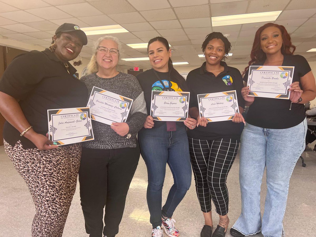 DrAliciaMartin's tweet photo. A special thank you to our support team - Executive Leadership, Admin, Plant Operator. Thank you for taking care of the DDIS team. Super grateful!
๐๐๐๐๐พ#BuildingExcellence #DDIinAction #DataRichYear https://t.co/jOvSiQI5UI