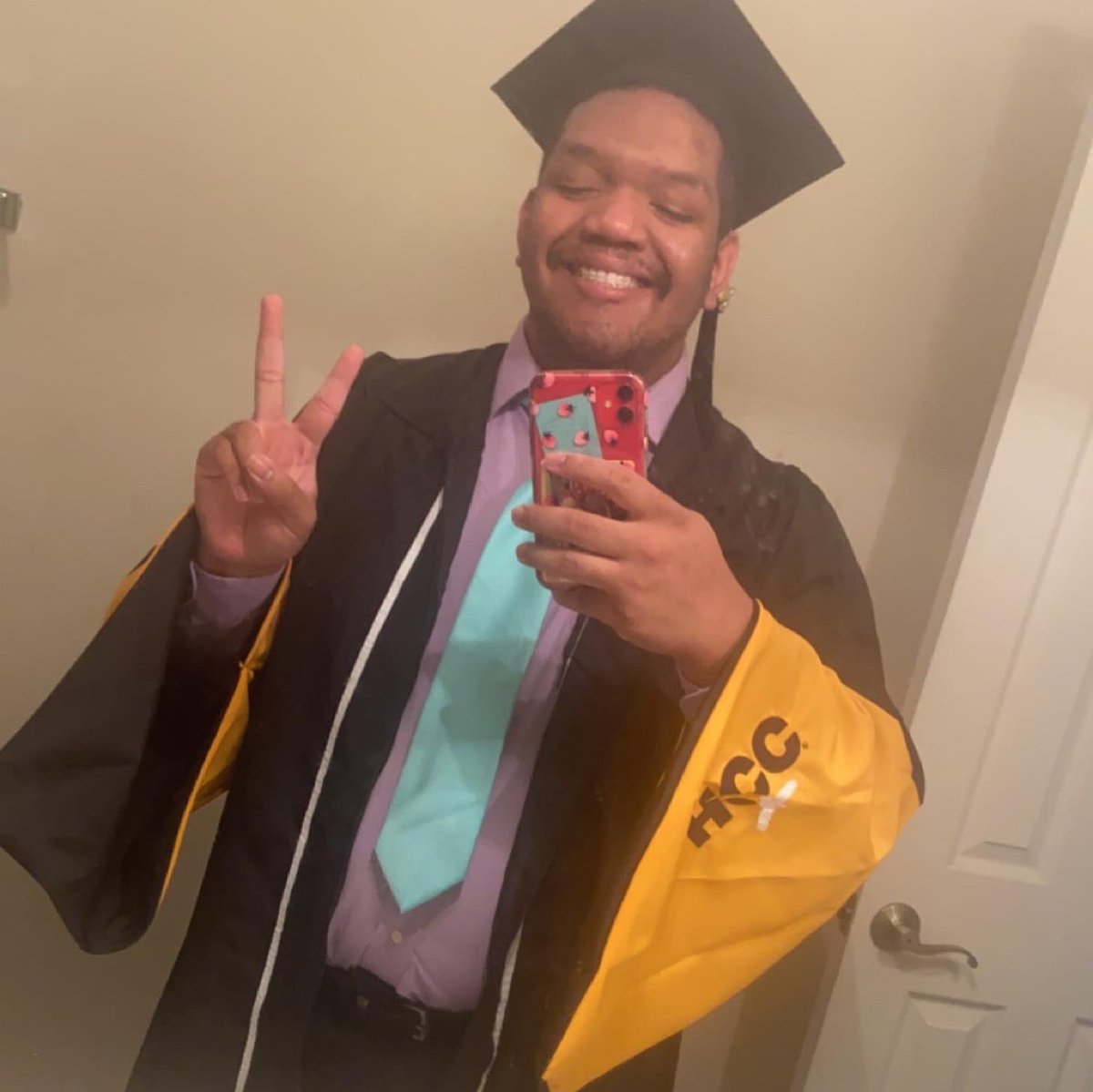 Echonom14's tweet photo. We did it y’all! Call me a double major cause I got 2 degrees 👨‍🎓🍾😜 https://t.co/NRAfIkdjxh