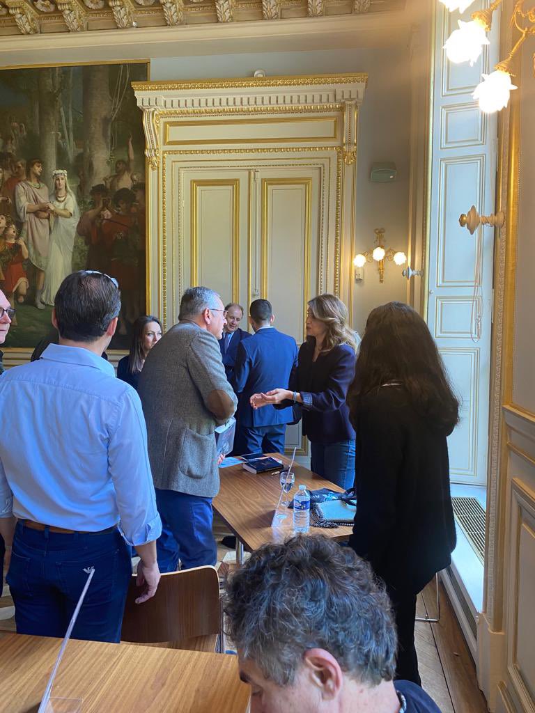 SoMabrouk's tweet image. Un grand merci pour votre présence cet après-midi au Salon du Livre de #Paris #7eme 🌺
#ReconquerirLeSacre 
Merci aussi à @datirachida et aux équipes de la mairie pour leur accueil chaleureux 👍